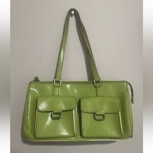 apt 9 green purse